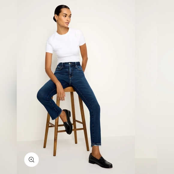 Good American Straight Leg Jeans Womens 6/28. Dark Wash - Picture 2 of 6